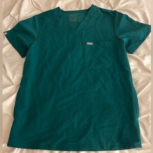 Figs Women’s Three-Pocket Scrub Top in Hunter Green XS AND S AVAILABLE